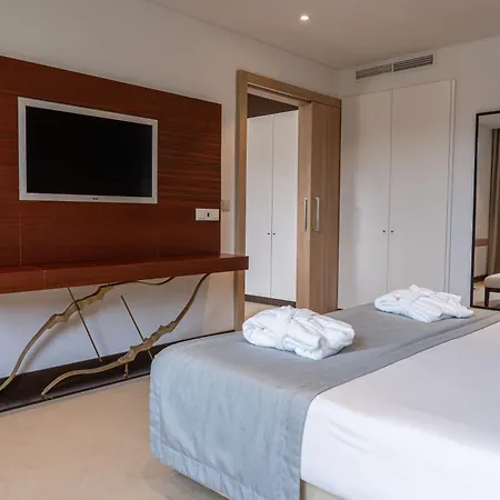 Hotel Pena Park 4*