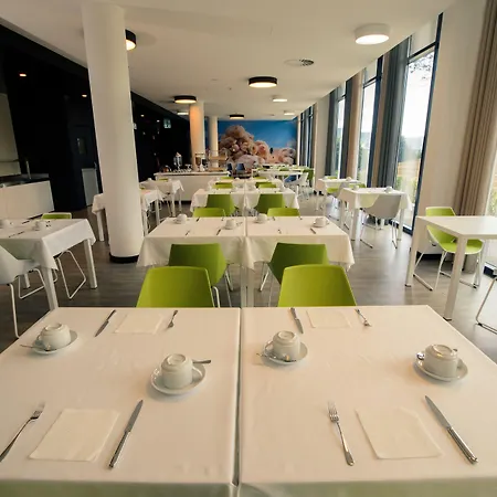 Hotel Pena Park 4*